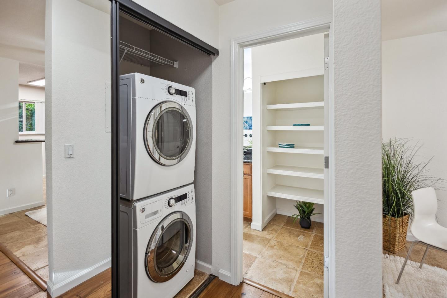Detail Gallery Image 19 of 41 For 1145 Yarwood Ct, San Jose,  CA 95128 - 1 Beds | 1 Baths