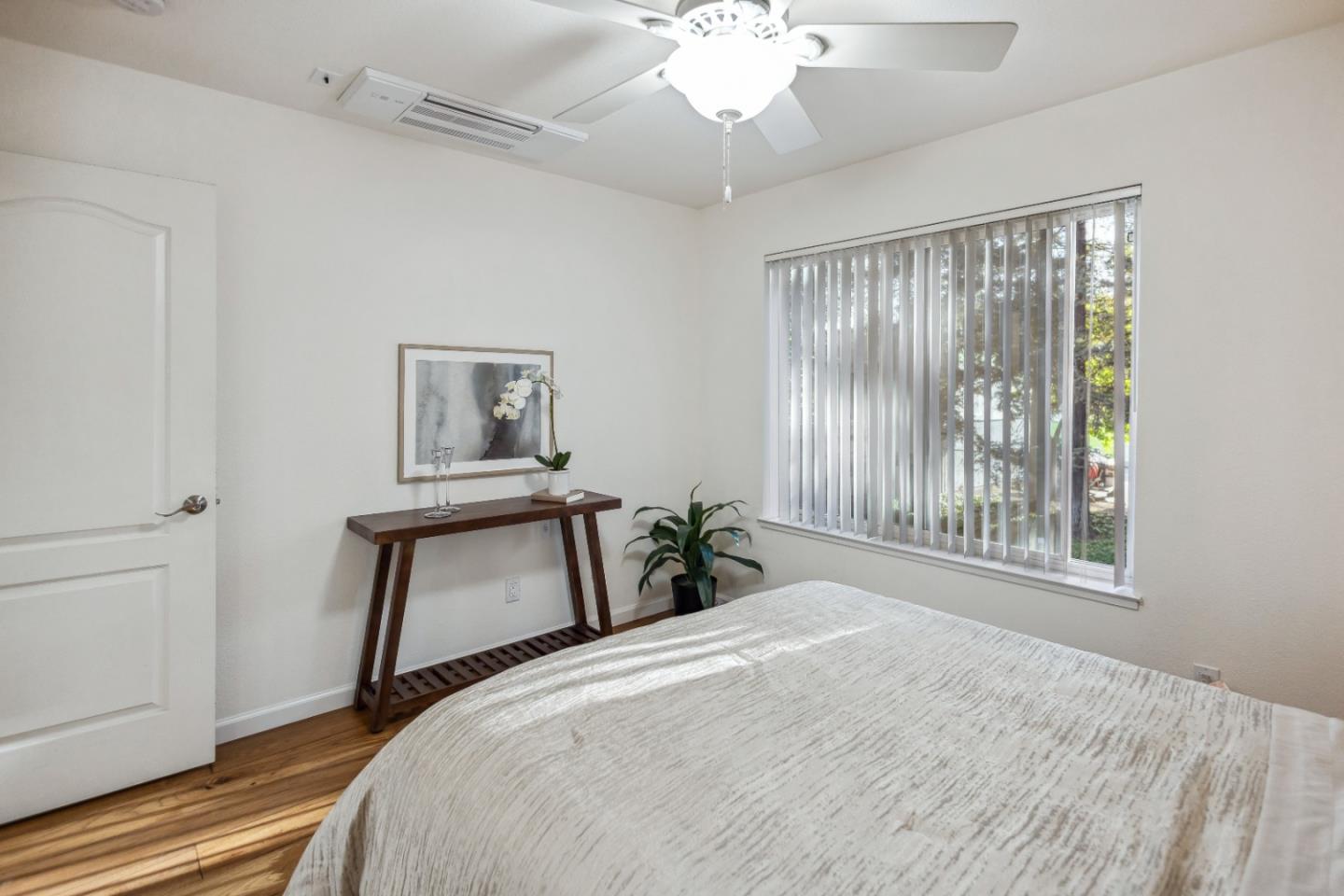 Detail Gallery Image 23 of 41 For 1145 Yarwood Ct, San Jose,  CA 95128 - 1 Beds | 1 Baths