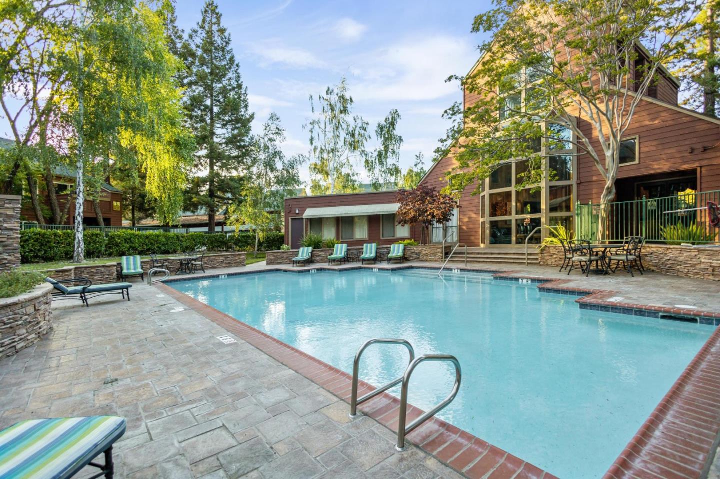 Detail Gallery Image 35 of 41 For 1145 Yarwood Ct, San Jose,  CA 95128 - 1 Beds | 1 Baths