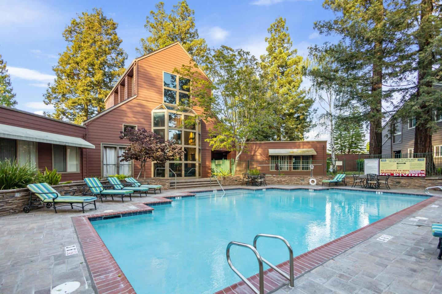 Detail Gallery Image 36 of 41 For 1145 Yarwood Ct, San Jose,  CA 95128 - 1 Beds | 1 Baths