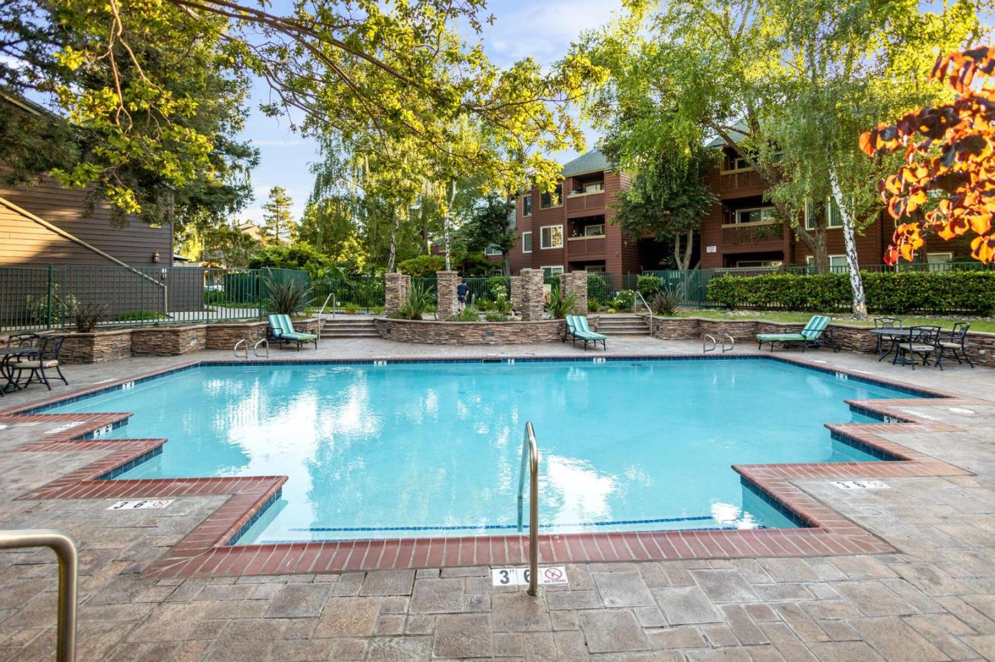 Detail Gallery Image 39 of 41 For 1145 Yarwood Ct, San Jose,  CA 95128 - 1 Beds | 1 Baths