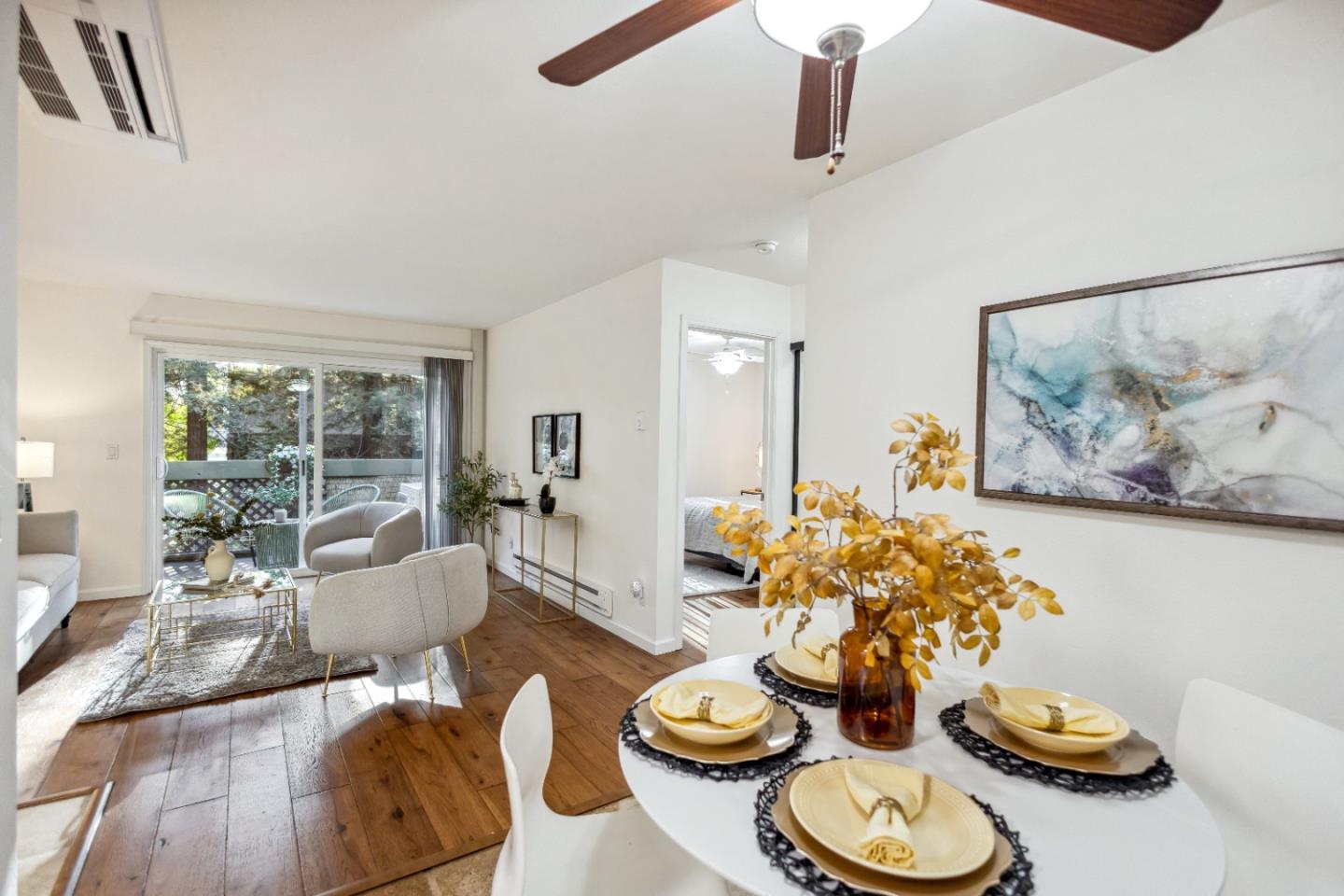 Detail Gallery Image 8 of 41 For 1145 Yarwood Ct, San Jose,  CA 95128 - 1 Beds | 1 Baths