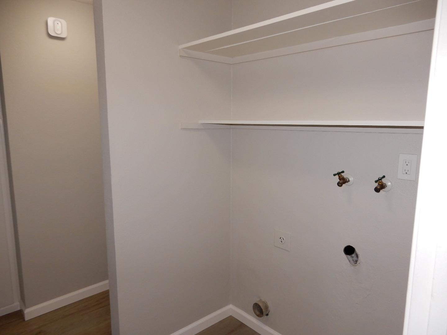 Detail Gallery Image 13 of 23 For 1640 Seacreek Way, San Jose,  CA 95121 - 2 Beds | 2 Baths