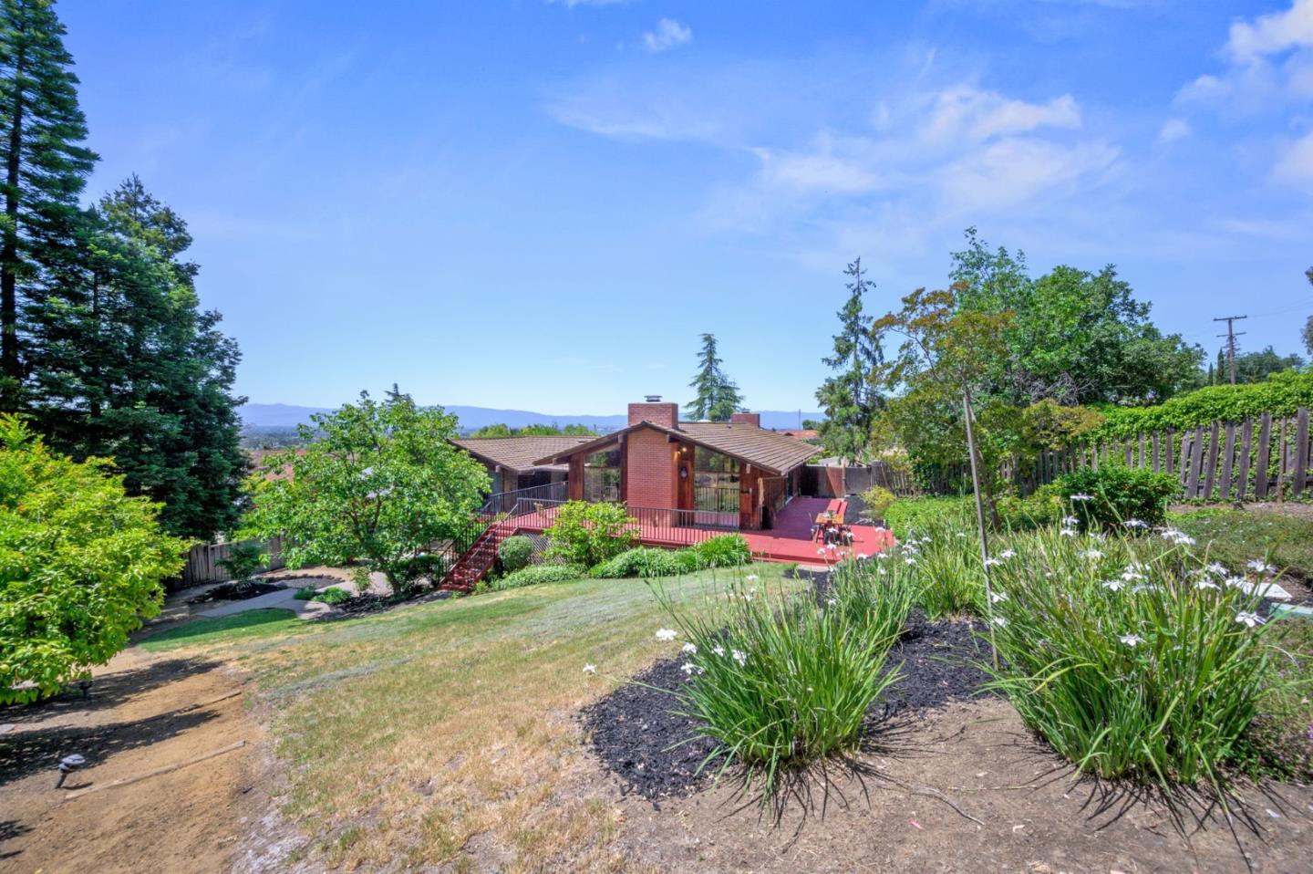 Detail Gallery Image 3 of 74 For 3668 El Grande Dr, San Jose,  CA 95132 - 4 Beds | 3 Baths