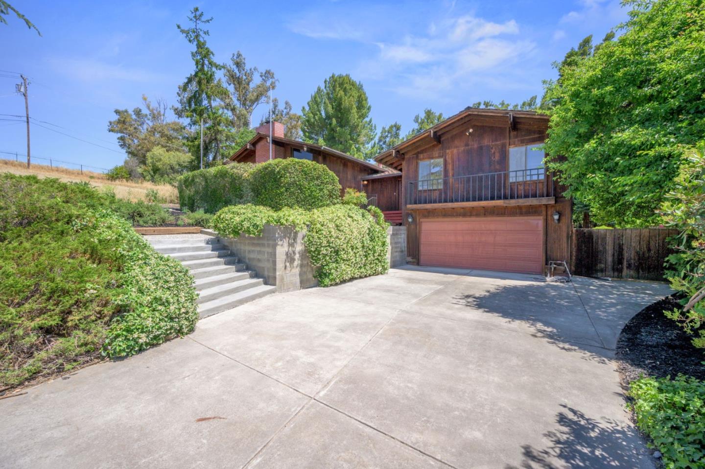 Detail Gallery Image 5 of 74 For 3668 El Grande Dr, San Jose,  CA 95132 - 4 Beds | 3 Baths