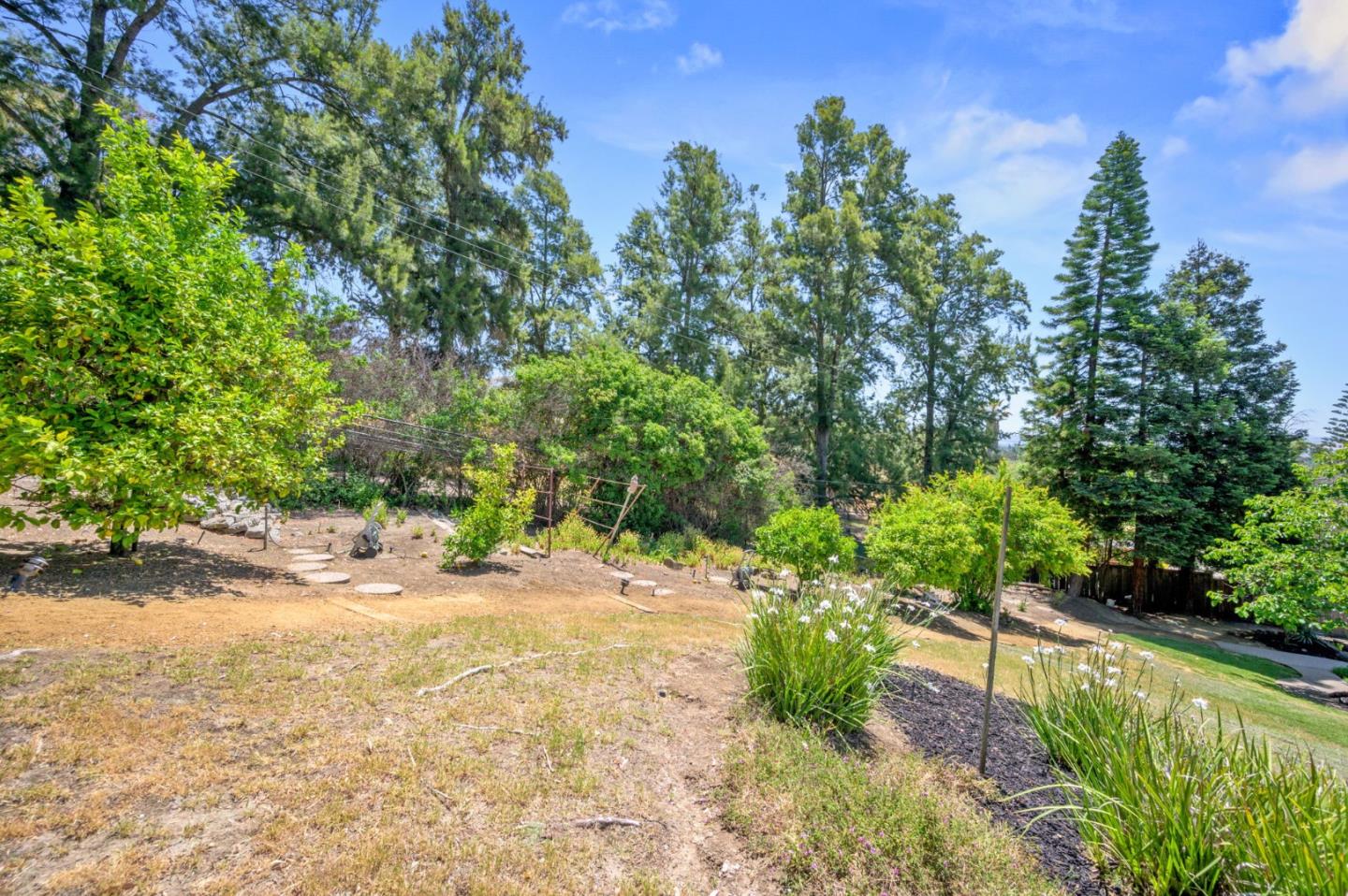Detail Gallery Image 56 of 74 For 3668 El Grande Dr, San Jose,  CA 95132 - 4 Beds | 3 Baths