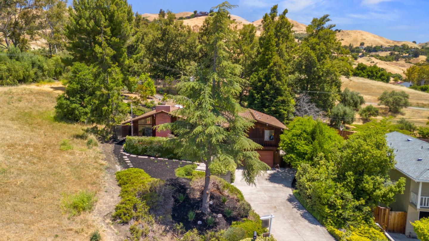 Detail Gallery Image 64 of 74 For 3668 El Grande Dr, San Jose,  CA 95132 - 4 Beds | 3 Baths