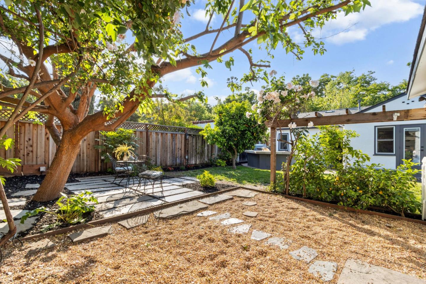 Detail Gallery Image 33 of 38 For 1078 Bennett Way, San Jose,  CA 95125 - 2 Beds | 1/1 Baths