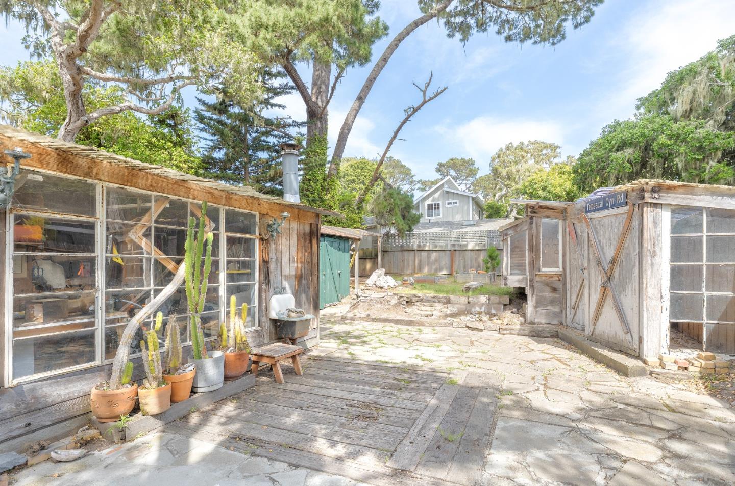 Detail Gallery Image 28 of 37 For 469 Evergreen Rd, Pacific Grove,  CA 93950 - 2 Beds | 1 Baths