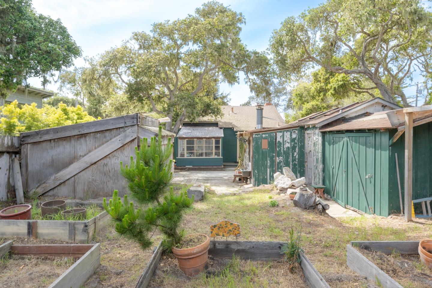 Detail Gallery Image 34 of 37 For 469 Evergreen Rd, Pacific Grove,  CA 93950 - 2 Beds | 1 Baths