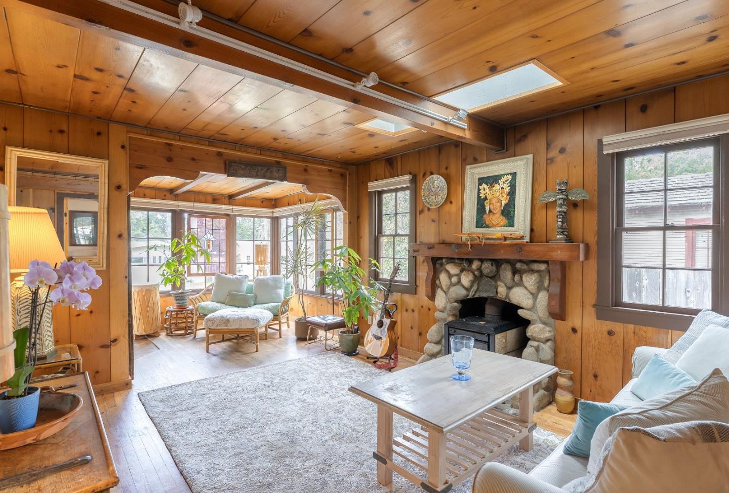 Detail Gallery Image 8 of 37 For 469 Evergreen Rd, Pacific Grove,  CA 93950 - 2 Beds | 1 Baths