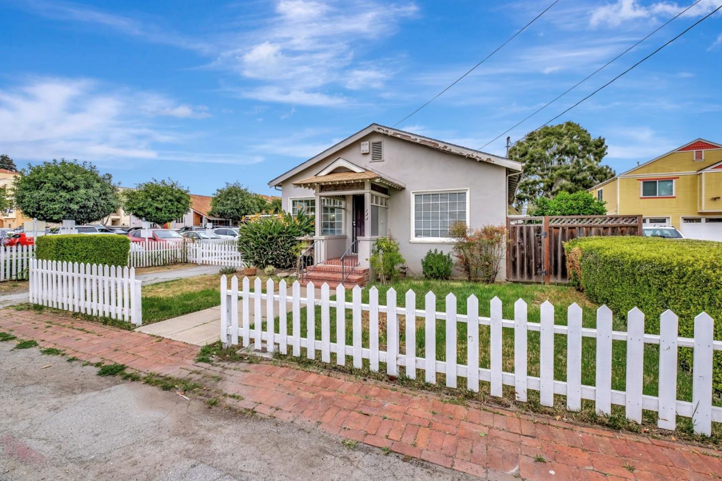Detail Gallery Image 3 of 32 For 133 Trafton St, Watsonville,  CA 95076 - 2 Beds | 1 Baths
