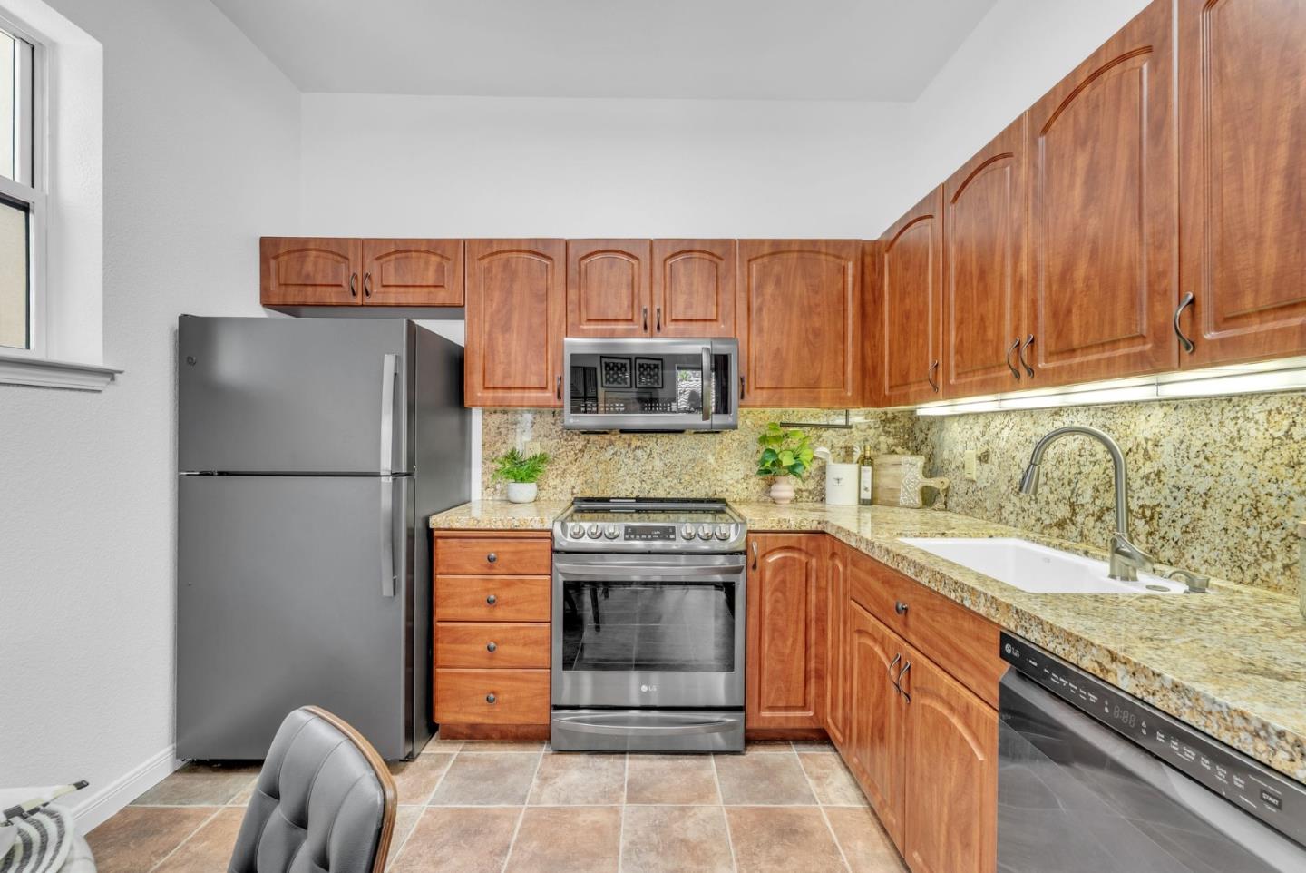 Detail Gallery Image 17 of 47 For 516 Martha St #201,  San Jose,  CA 95112 - 1 Beds | 1 Baths