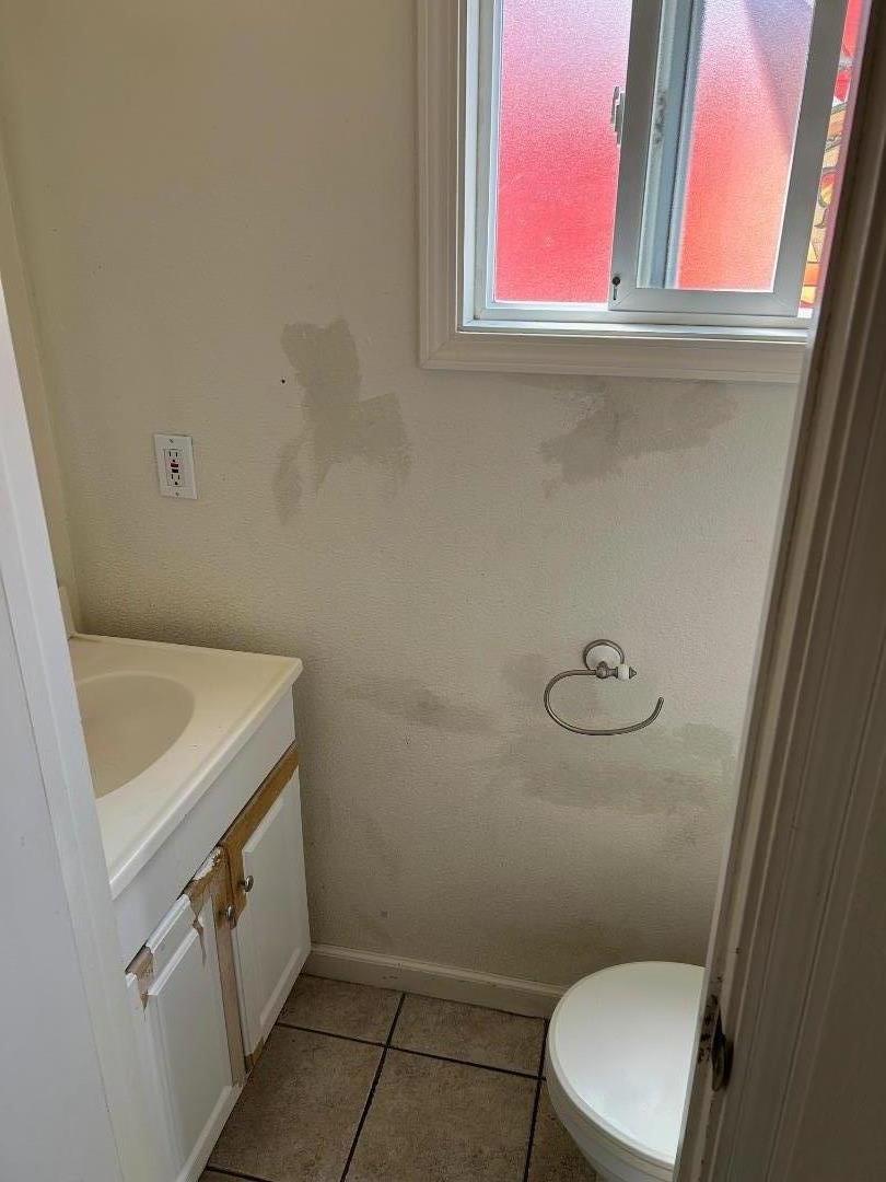 Detail Gallery Image 23 of 46 For 41 Wagner Ave, Watsonville,  CA 95076 - 4 Beds | 1/1 Baths