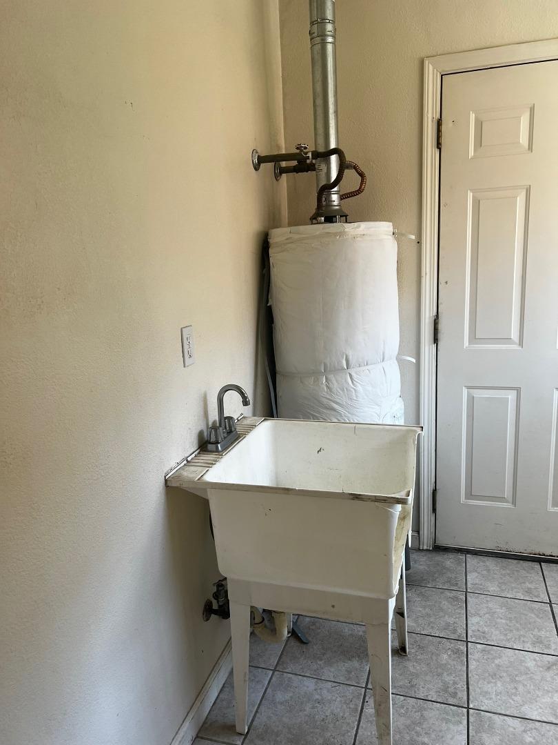Detail Gallery Image 24 of 46 For 41 Wagner Ave, Watsonville,  CA 95076 - 4 Beds | 1/1 Baths