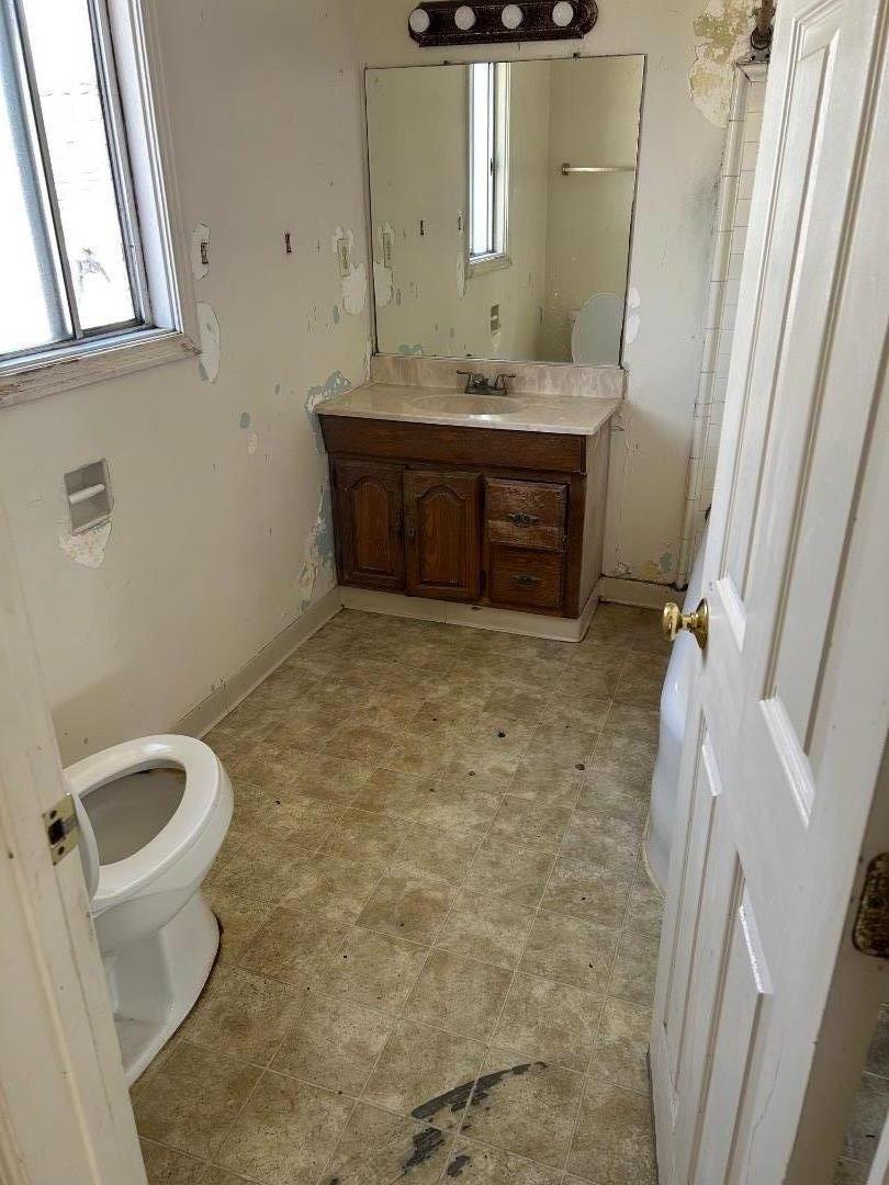 Detail Gallery Image 39 of 46 For 41 Wagner Ave, Watsonville,  CA 95076 - 4 Beds | 1/1 Baths