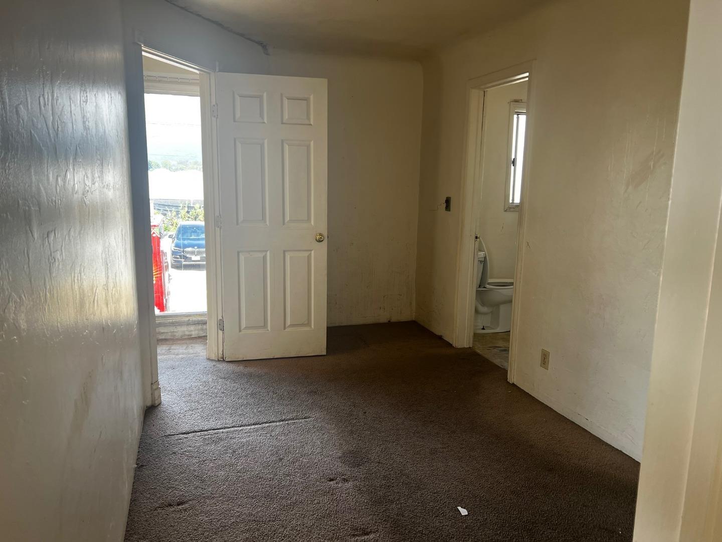 Detail Gallery Image 41 of 46 For 41 Wagner Ave, Watsonville,  CA 95076 - 4 Beds | 1/1 Baths