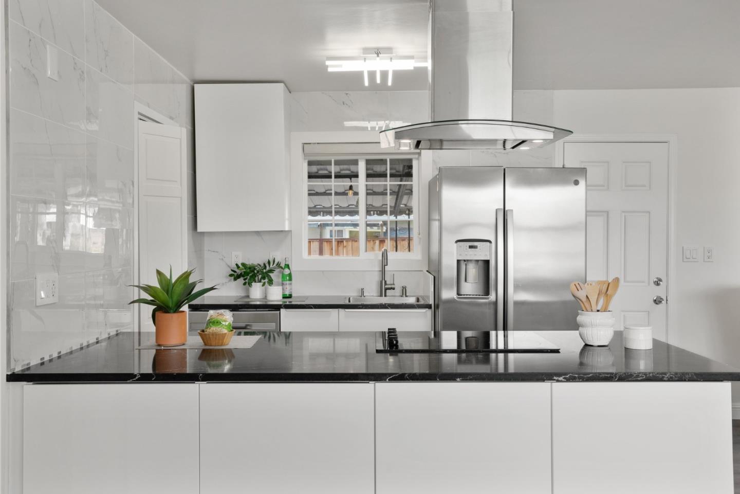 Detail Gallery Image 5 of 20 For 3297 Mount Wilson Dr, San Jose,  CA 95127 - 3 Beds | 2 Baths