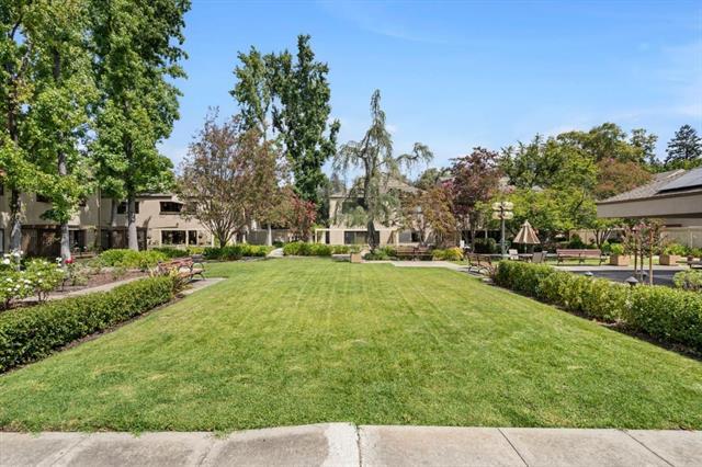 Detail Gallery Image 14 of 32 For 439 Alberto #209,  Los Gatos,  CA 95032 - 2 Beds | 2 Baths