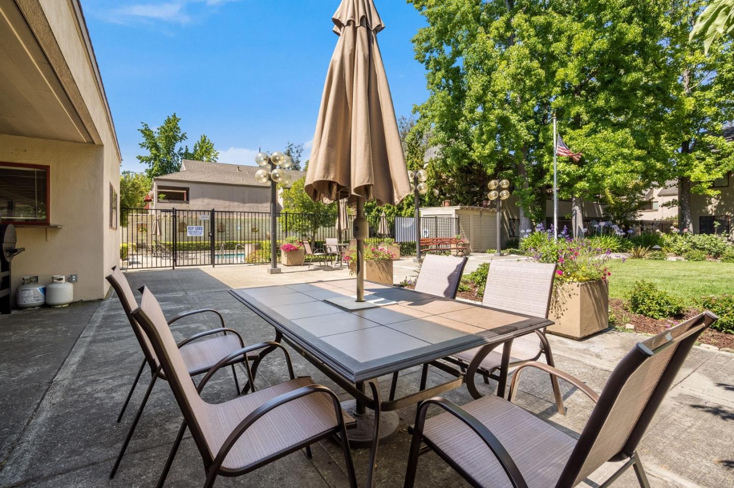 Detail Gallery Image 5 of 32 For 439 Alberto #209,  Los Gatos,  CA 95032 - 2 Beds | 2 Baths
