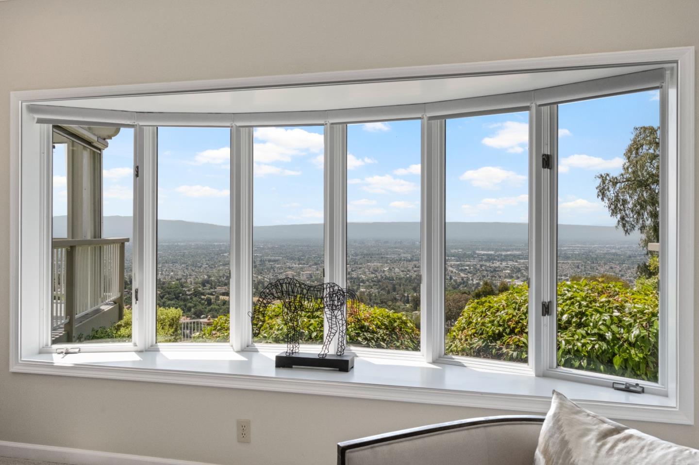 Detail Gallery Image 14 of 81 For 17009 Crothers Rd, San Jose,  CA 95127 - 5 Beds | 3/1 Baths