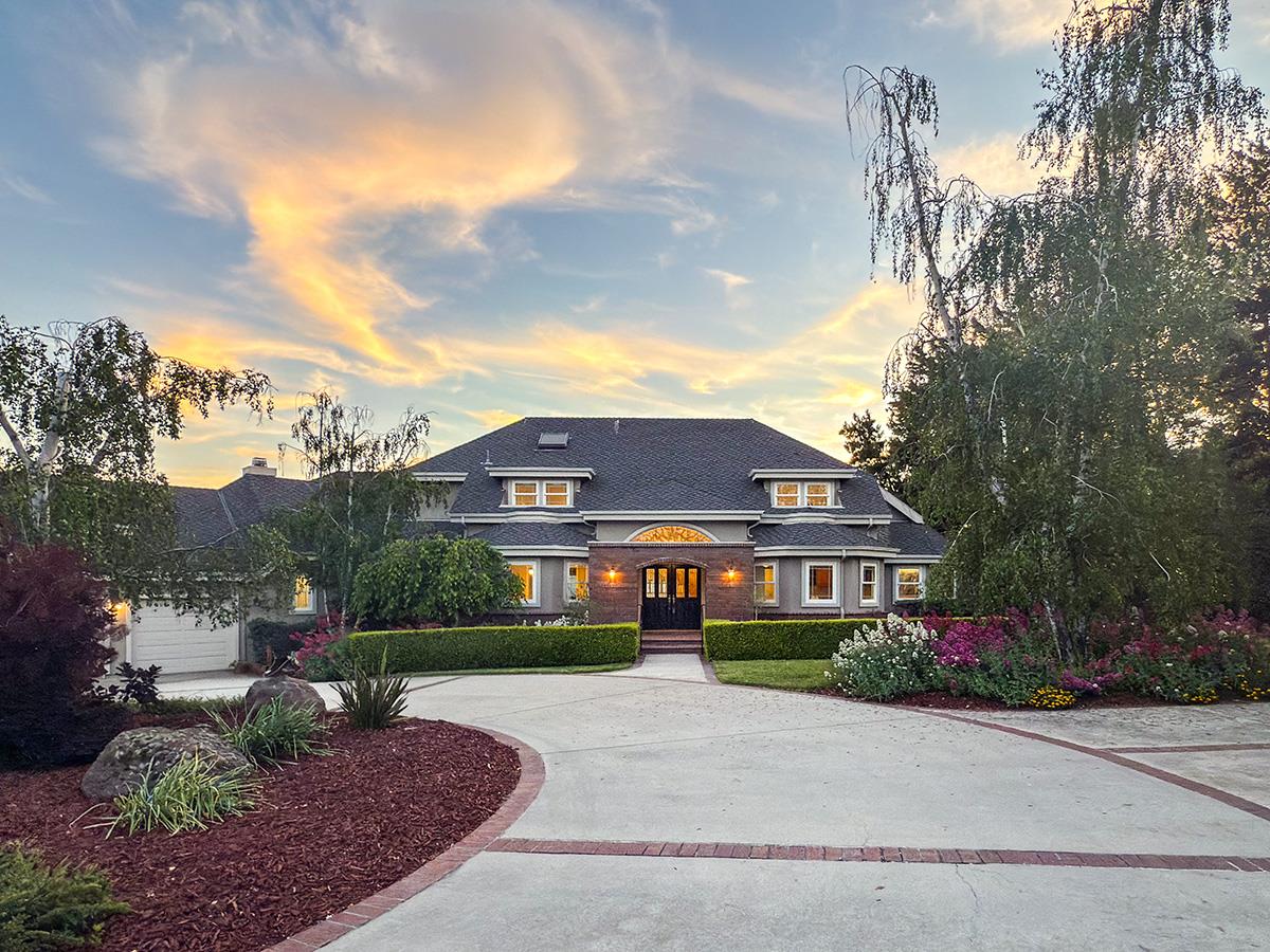 Detail Gallery Image 8 of 81 For 17009 Crothers Rd, San Jose,  CA 95127 - 5 Beds | 3/1 Baths