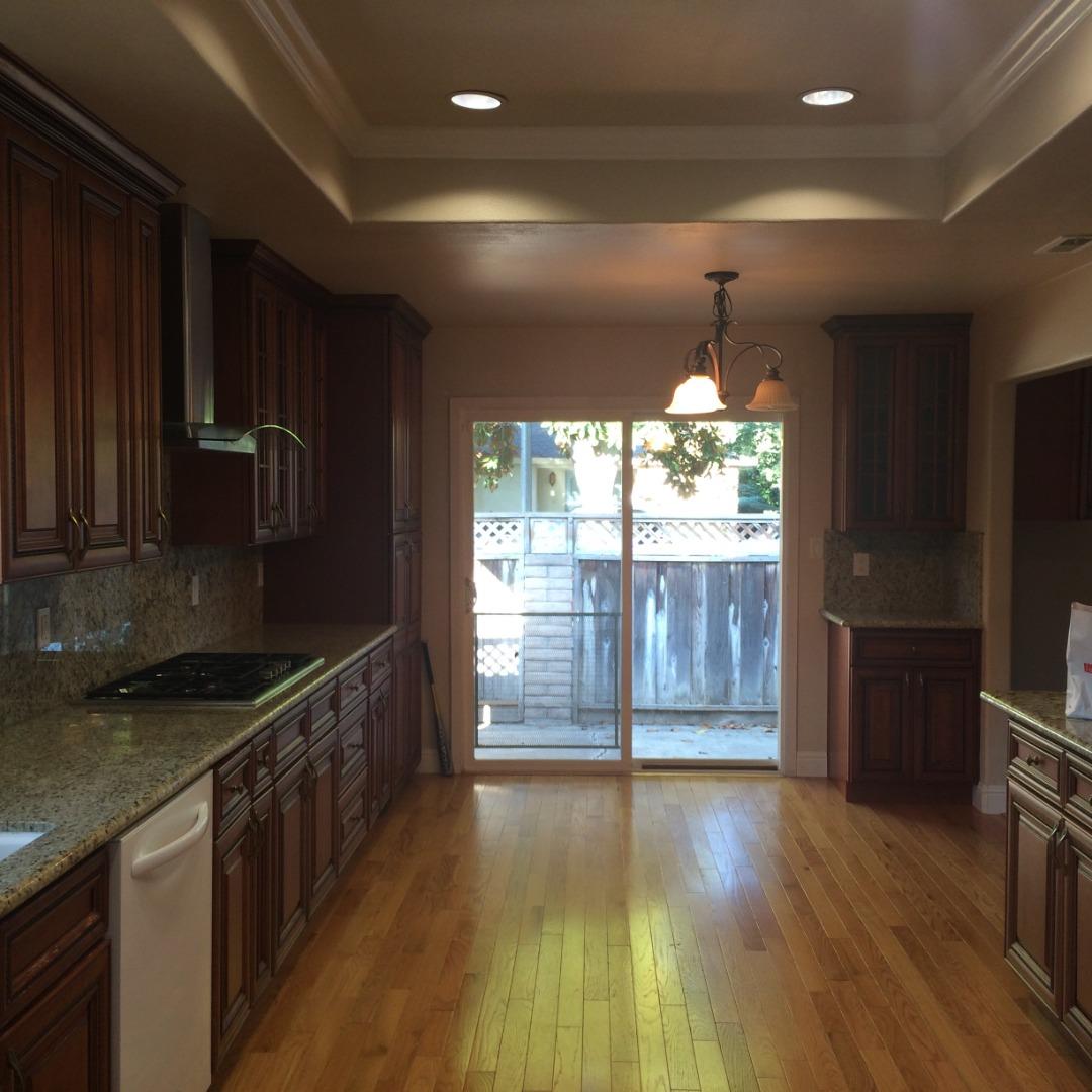 Detail Gallery Image 6 of 13 For 1329 Essex Way, San Jose,  CA 95117 - – Beds | – Baths