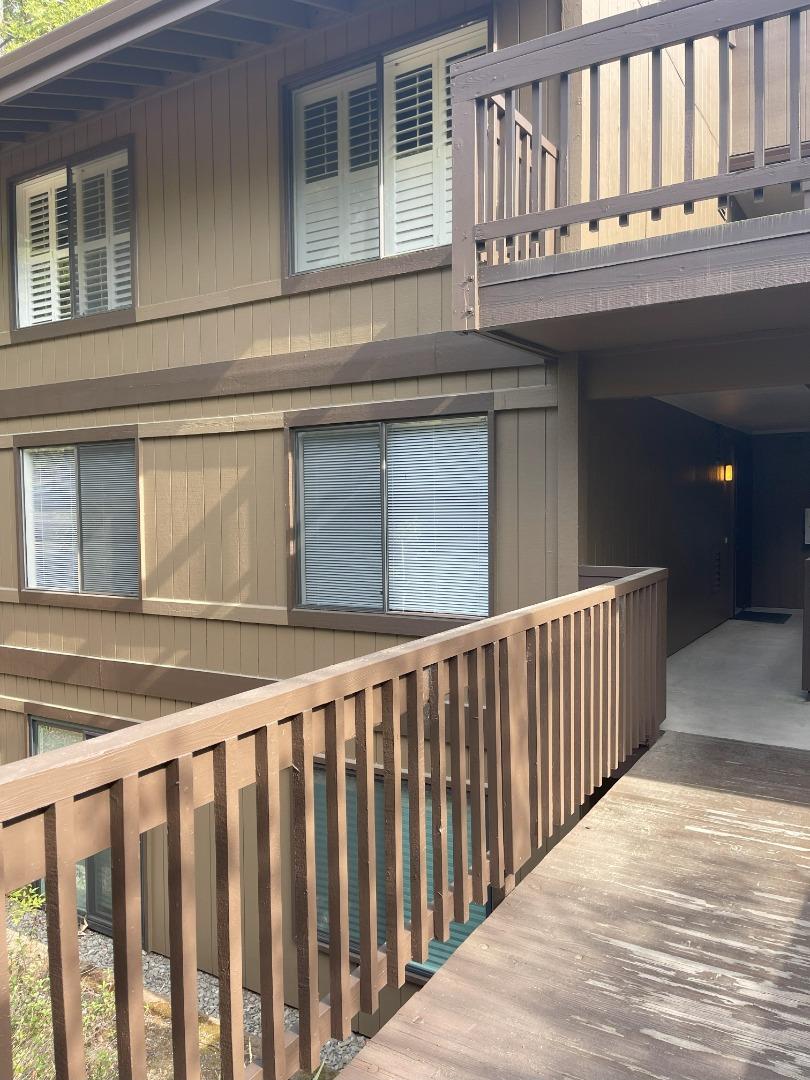 Detail Gallery Image 2 of 26 For 3316 Brittan Ave #12,  San Carlos,  CA 94070 - 3 Beds | 2 Baths