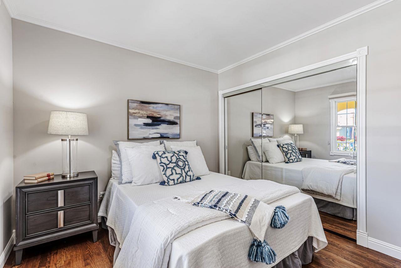Detail Gallery Image 17 of 36 For 17 Clarendon Rd, Burlingame,  CA 94010 - 2 Beds | 1 Baths
