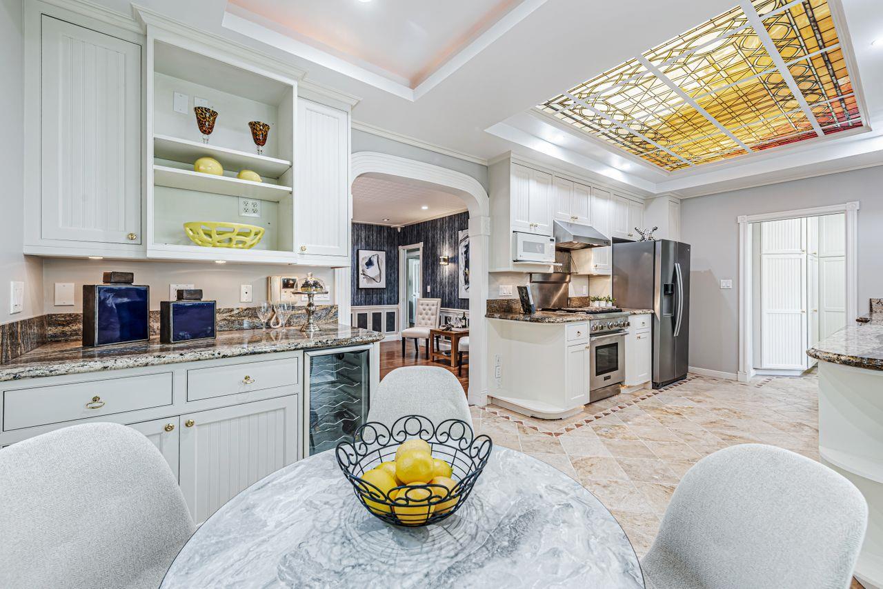 Detail Gallery Image 20 of 36 For 17 Clarendon Rd, Burlingame,  CA 94010 - 2 Beds | 1 Baths