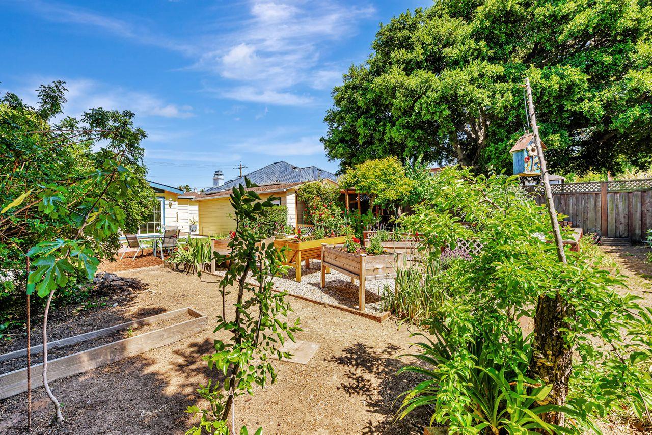 Detail Gallery Image 33 of 36 For 17 Clarendon Rd, Burlingame,  CA 94010 - 2 Beds | 1 Baths