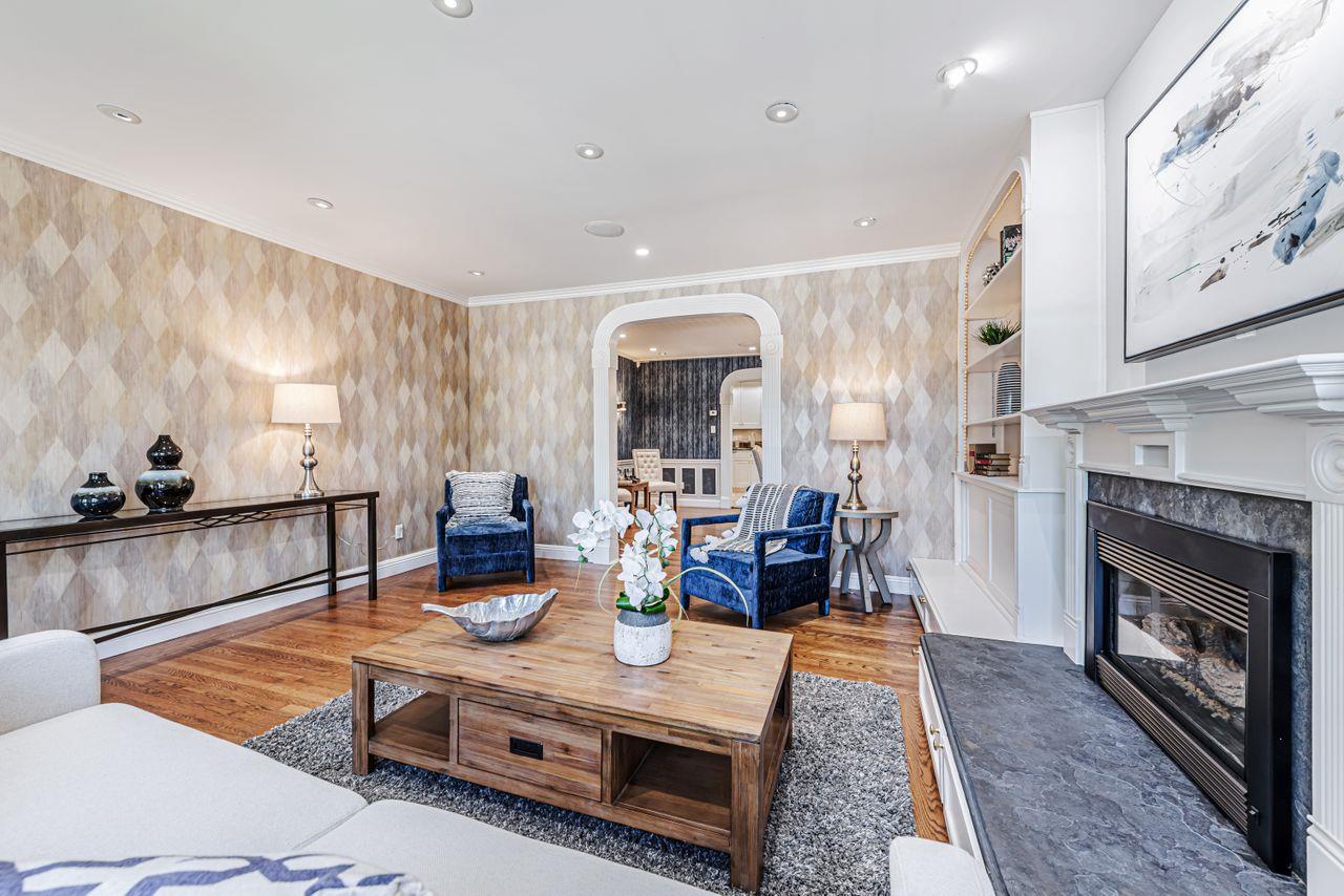 Detail Gallery Image 5 of 36 For 17 Clarendon Rd, Burlingame,  CA 94010 - 2 Beds | 1 Baths