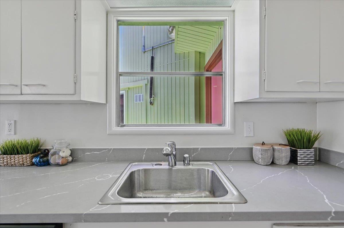 Detail Gallery Image 14 of 52 For 260 Behrens St, El Cerrito,  CA 94530 - 3 Beds | 3 Baths