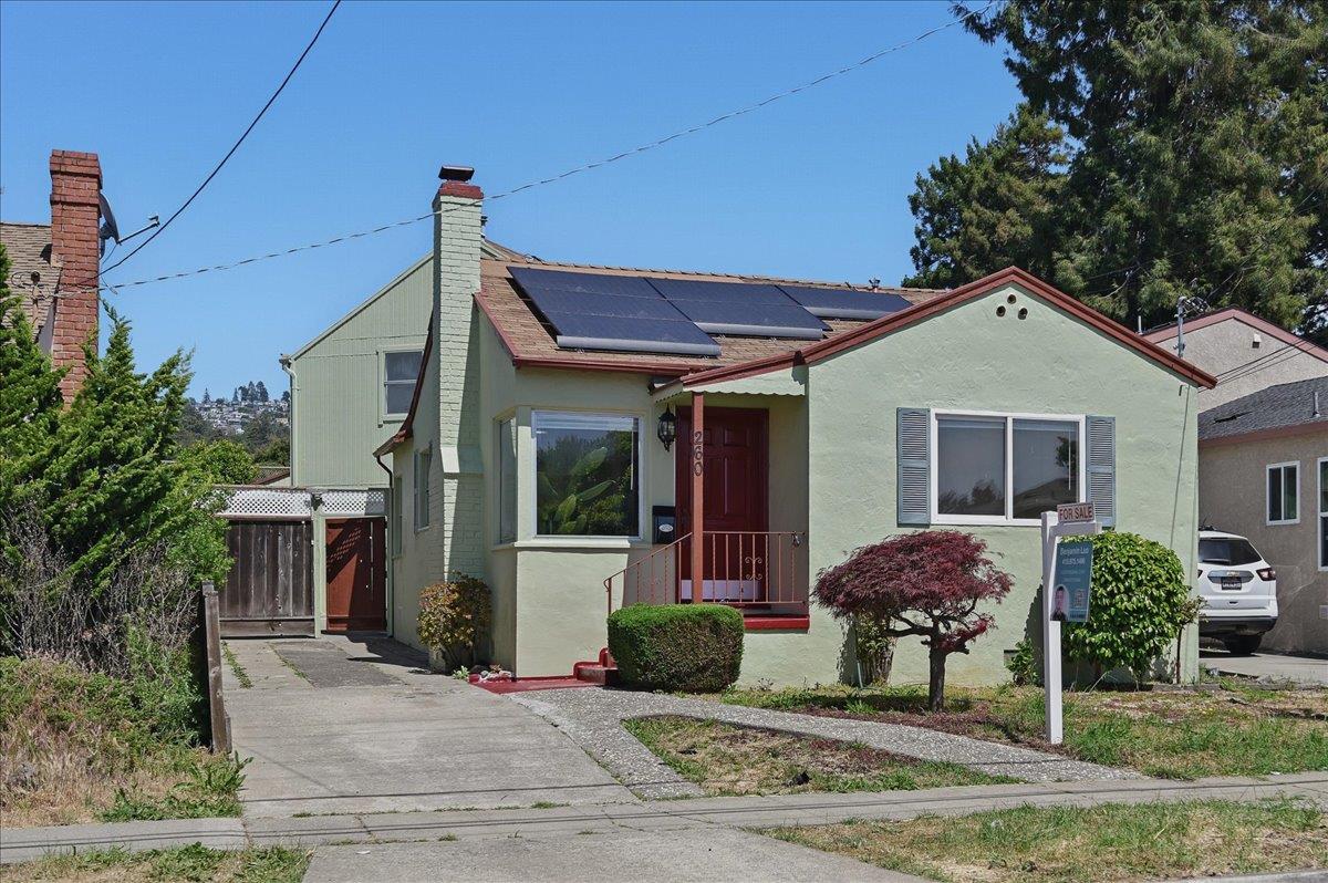 Detail Gallery Image 2 of 52 For 260 Behrens St, El Cerrito,  CA 94530 - 3 Beds | 3 Baths