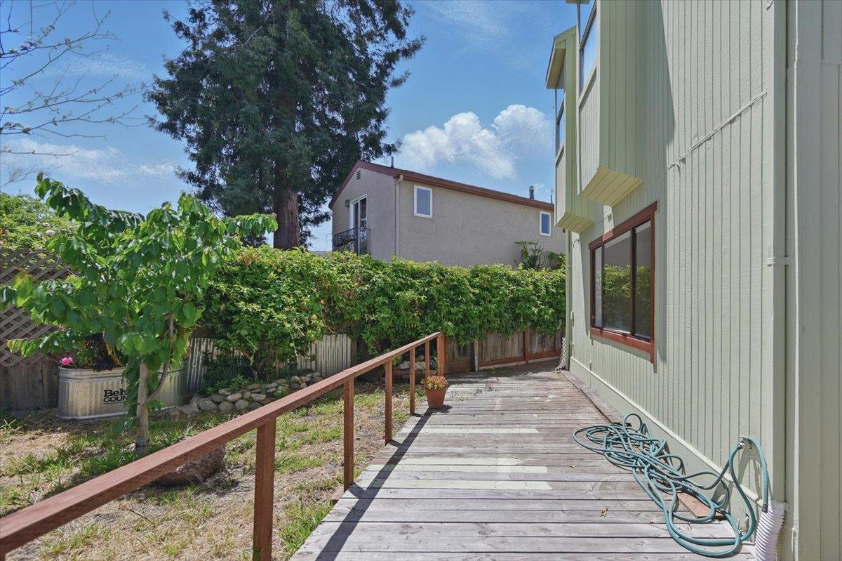 Detail Gallery Image 42 of 52 For 260 Behrens St, El Cerrito,  CA 94530 - 3 Beds | 3 Baths