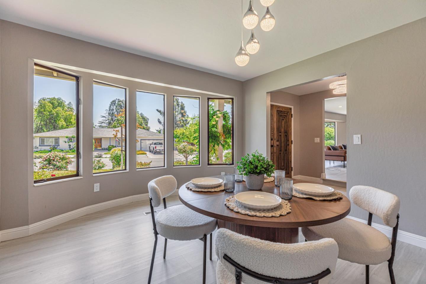 Detail Gallery Image 16 of 28 For 445 Marks Dr, Hollister,  CA 95023 - 3 Beds | 2 Baths