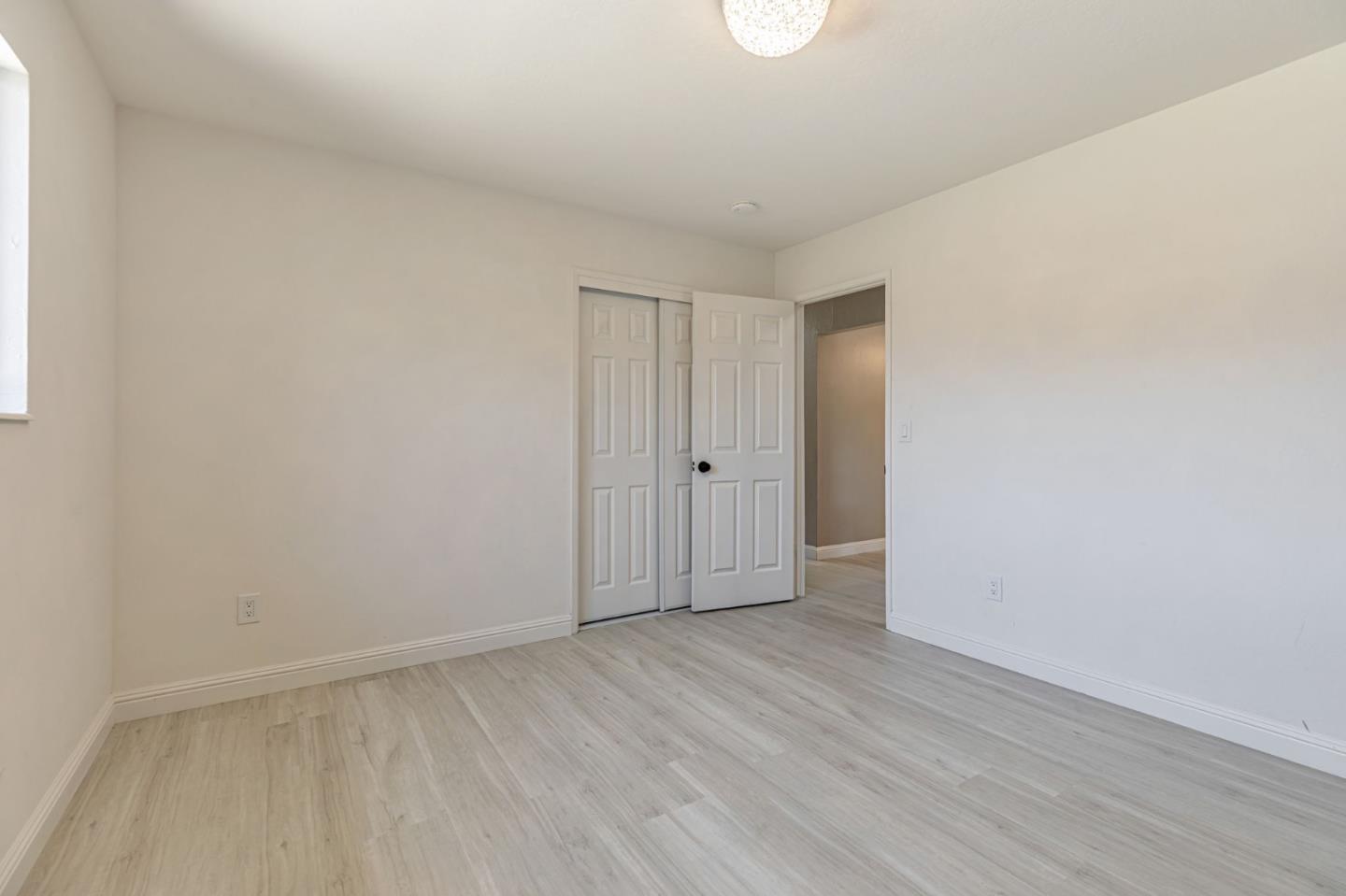 Detail Gallery Image 17 of 28 For 445 Marks Dr, Hollister,  CA 95023 - 3 Beds | 2 Baths