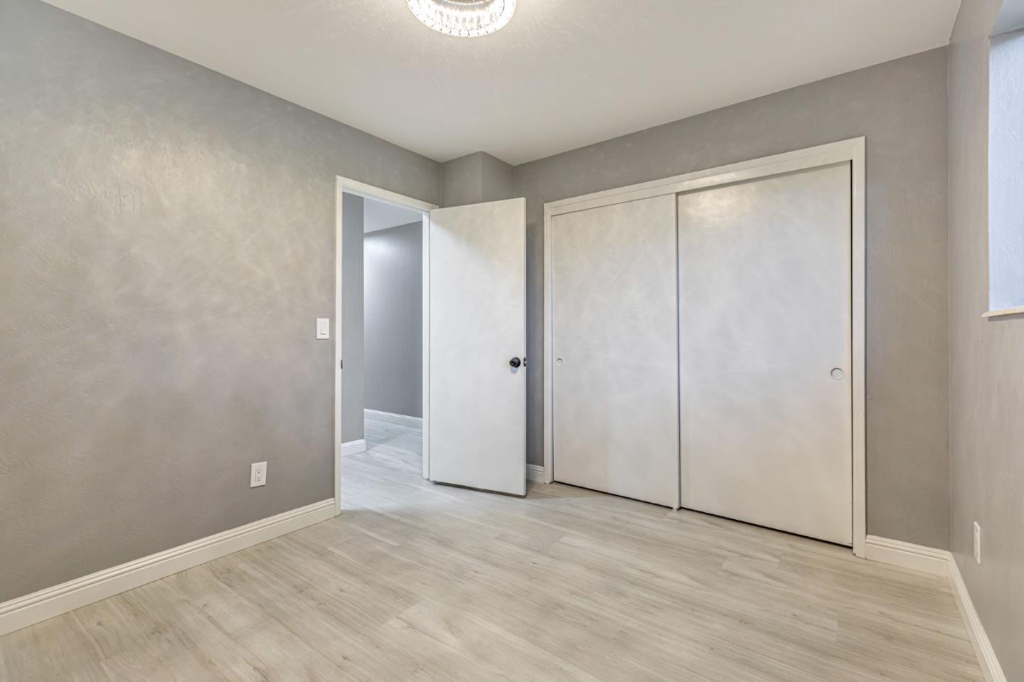 Detail Gallery Image 19 of 28 For 445 Marks Dr, Hollister,  CA 95023 - 3 Beds | 2 Baths