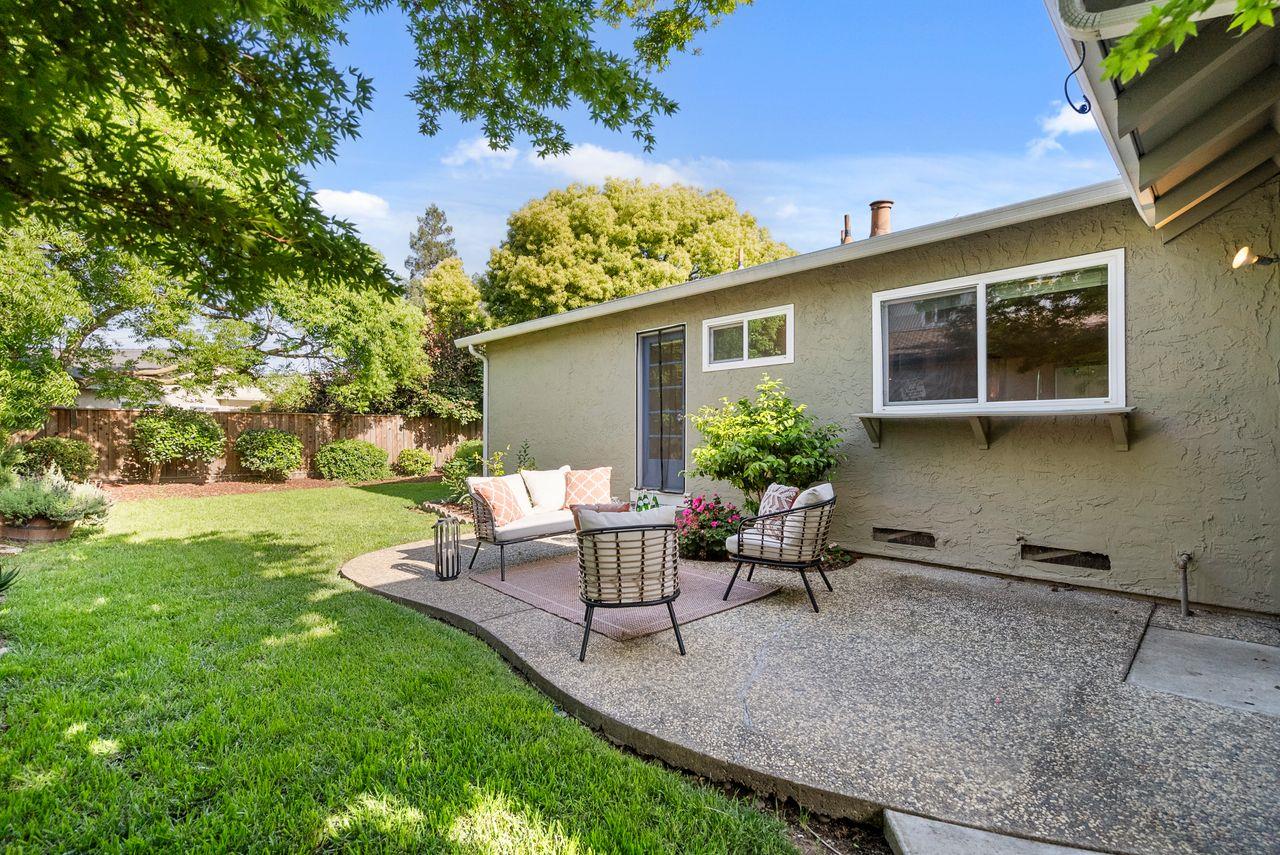 Detail Gallery Image 16 of 19 For 1510 via Cancion, San Jose,  CA 95128 - 3 Beds | 2 Baths
