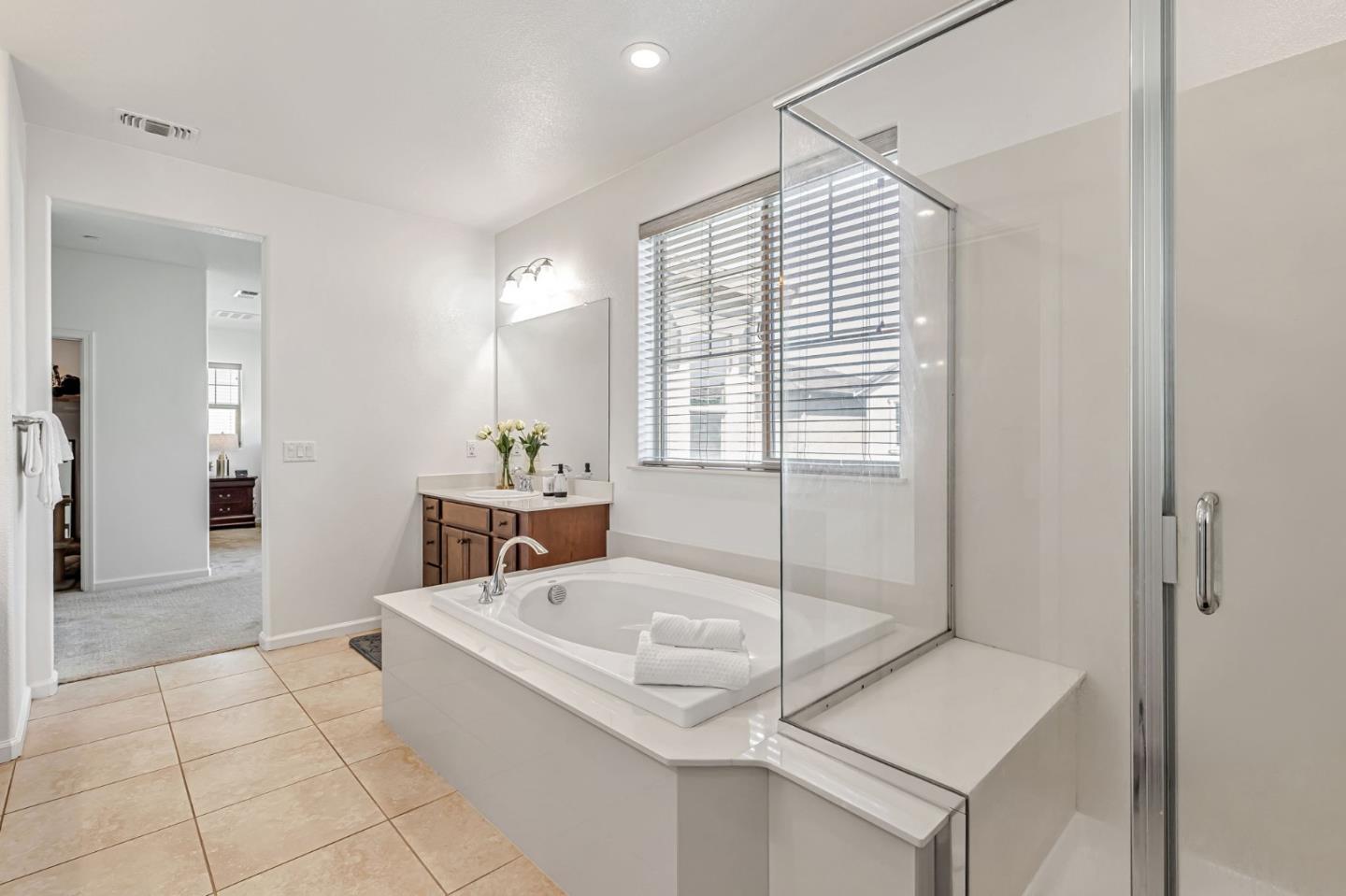 Detail Gallery Image 37 of 61 For 725 Sullivan Way, Gilroy,  CA 95020 - 4 Beds | 3 Baths