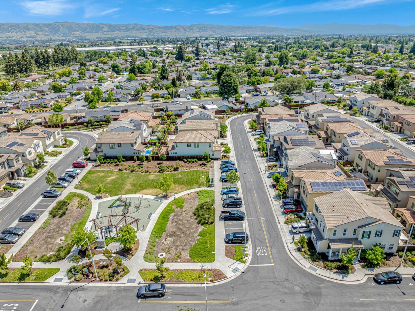 Detail Gallery Image 58 of 61 For 725 Sullivan Way, Gilroy,  CA 95020 - 4 Beds | 3 Baths