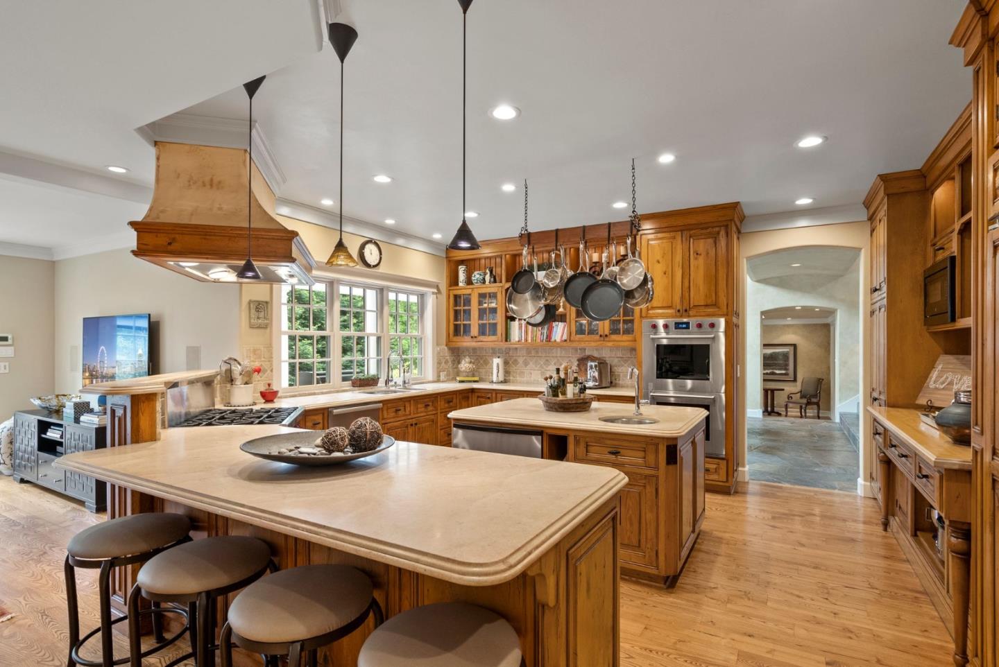 Detail Gallery Image 16 of 58 For 20470 Montalvo Heights Dr, Saratoga,  CA 95070 - 4 Beds | 5 Baths