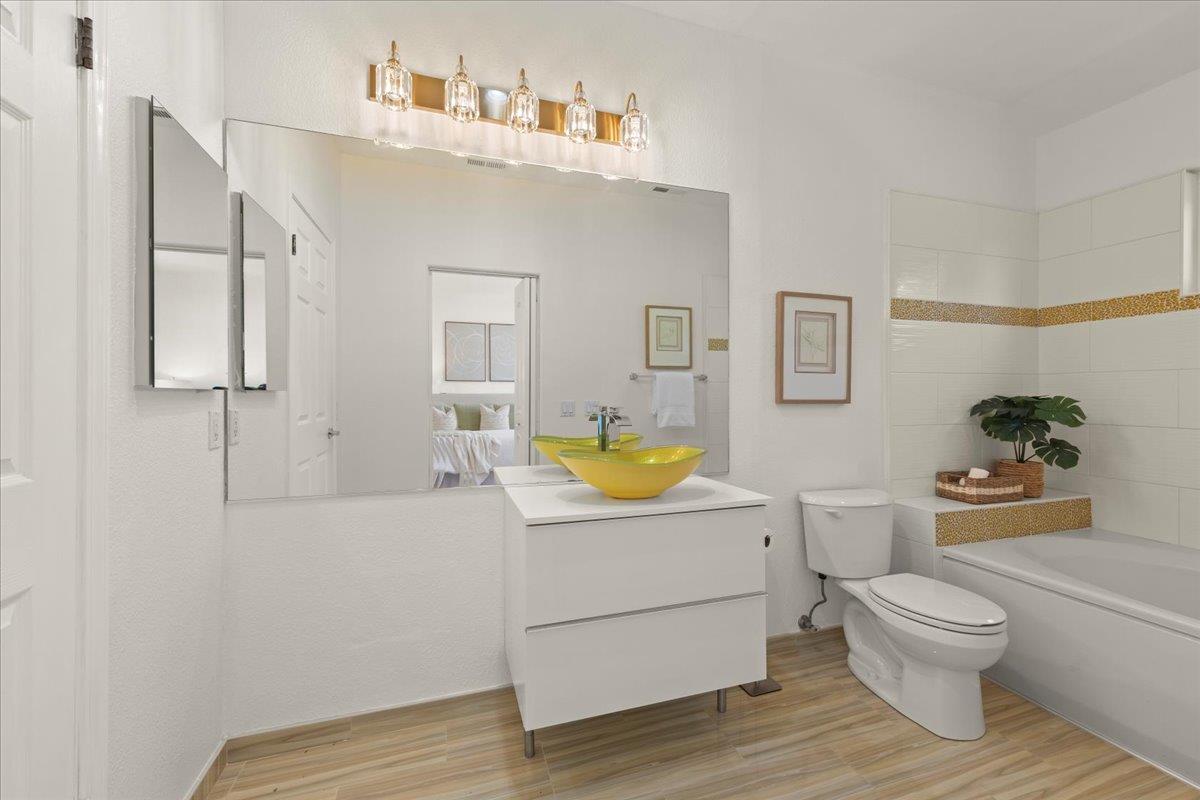 Detail Gallery Image 13 of 27 For 440 Navaro Place #205,  San Jose,  CA 95134 - 2 Beds | 2 Baths