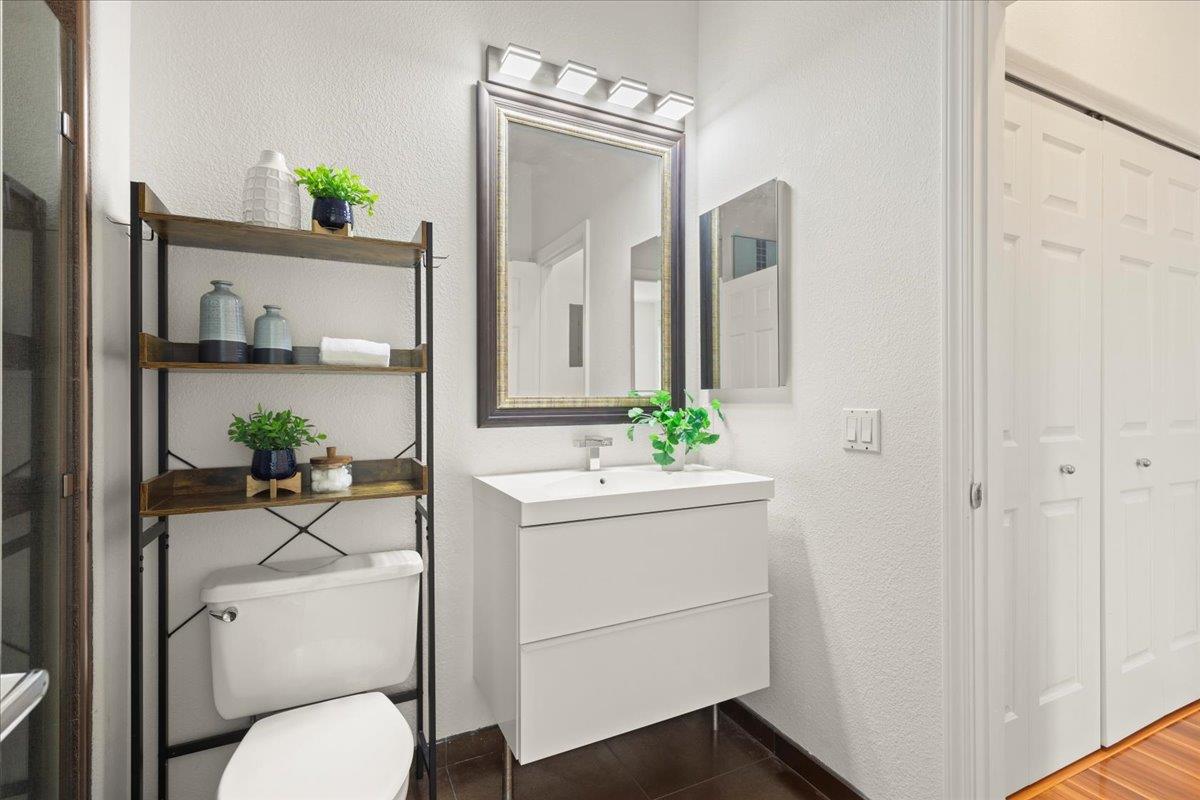 Detail Gallery Image 19 of 27 For 440 Navaro Place #205,  San Jose,  CA 95134 - 2 Beds | 2 Baths