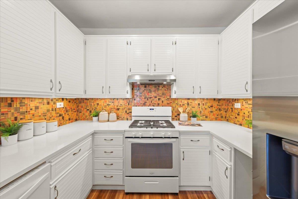 Detail Gallery Image 8 of 27 For 440 Navaro Place #205,  San Jose,  CA 95134 - 2 Beds | 2 Baths