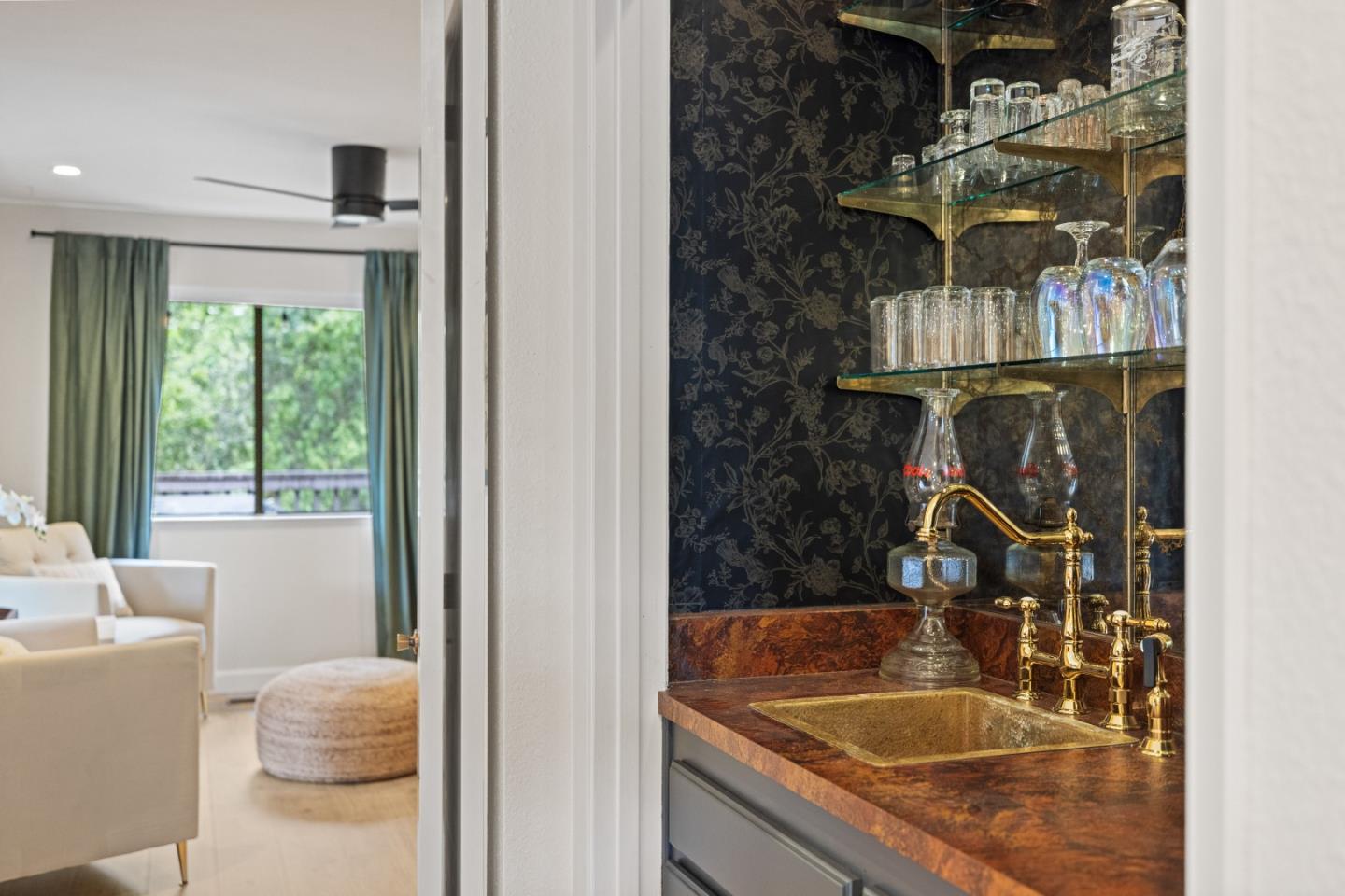 Detail Gallery Image 14 of 45 For 23799 Monterey-Salinas Hwy #35,  Salinas,  CA 93908 - 2 Beds | 2 Baths