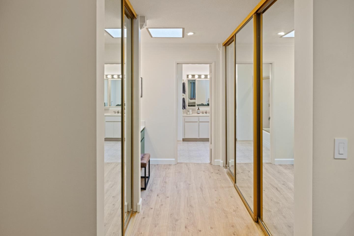 Detail Gallery Image 18 of 45 For 23799 Monterey-Salinas Hwy #35,  Salinas,  CA 93908 - 2 Beds | 2 Baths