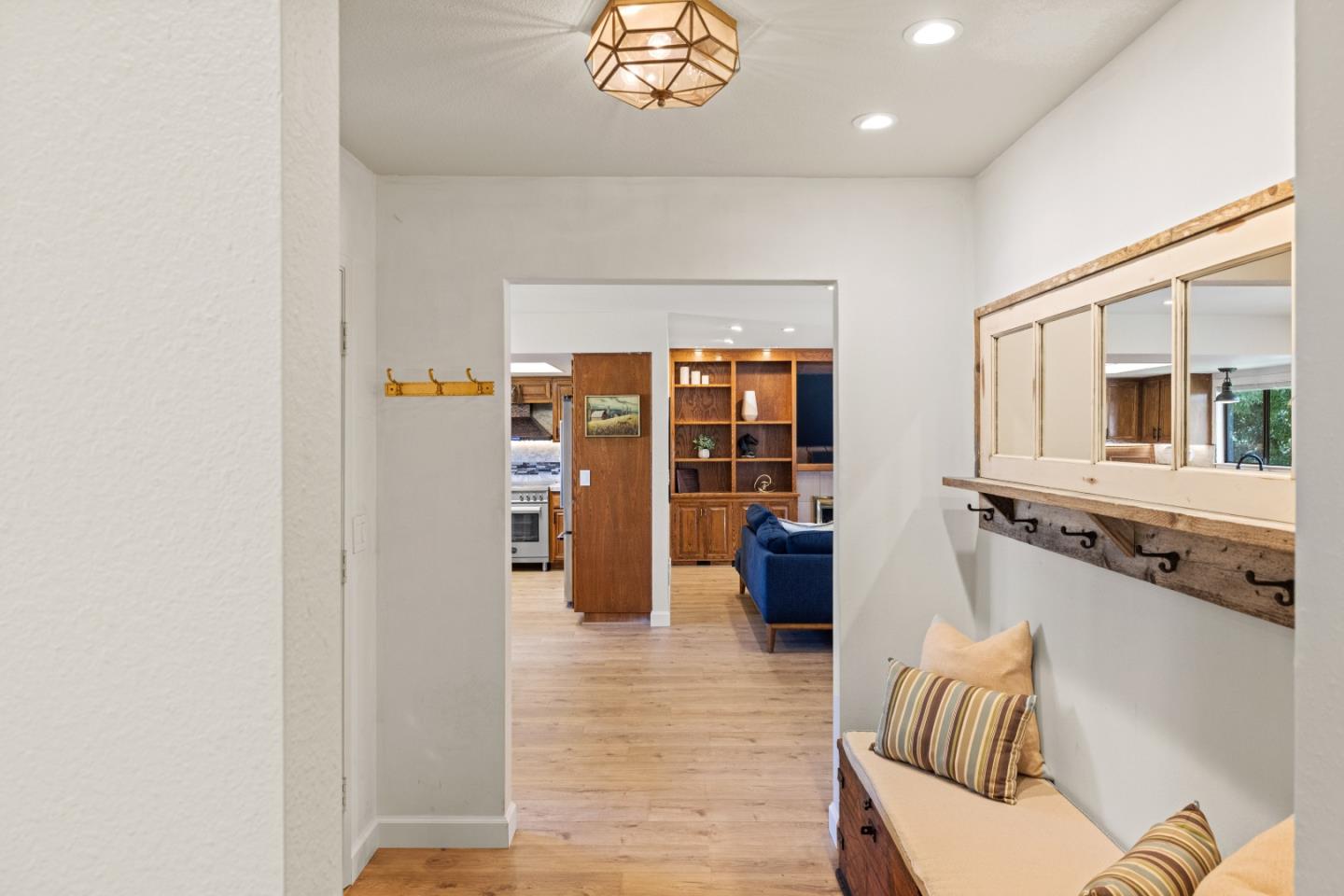Detail Gallery Image 32 of 45 For 23799 Monterey-Salinas Hwy #35,  Salinas,  CA 93908 - 2 Beds | 2 Baths