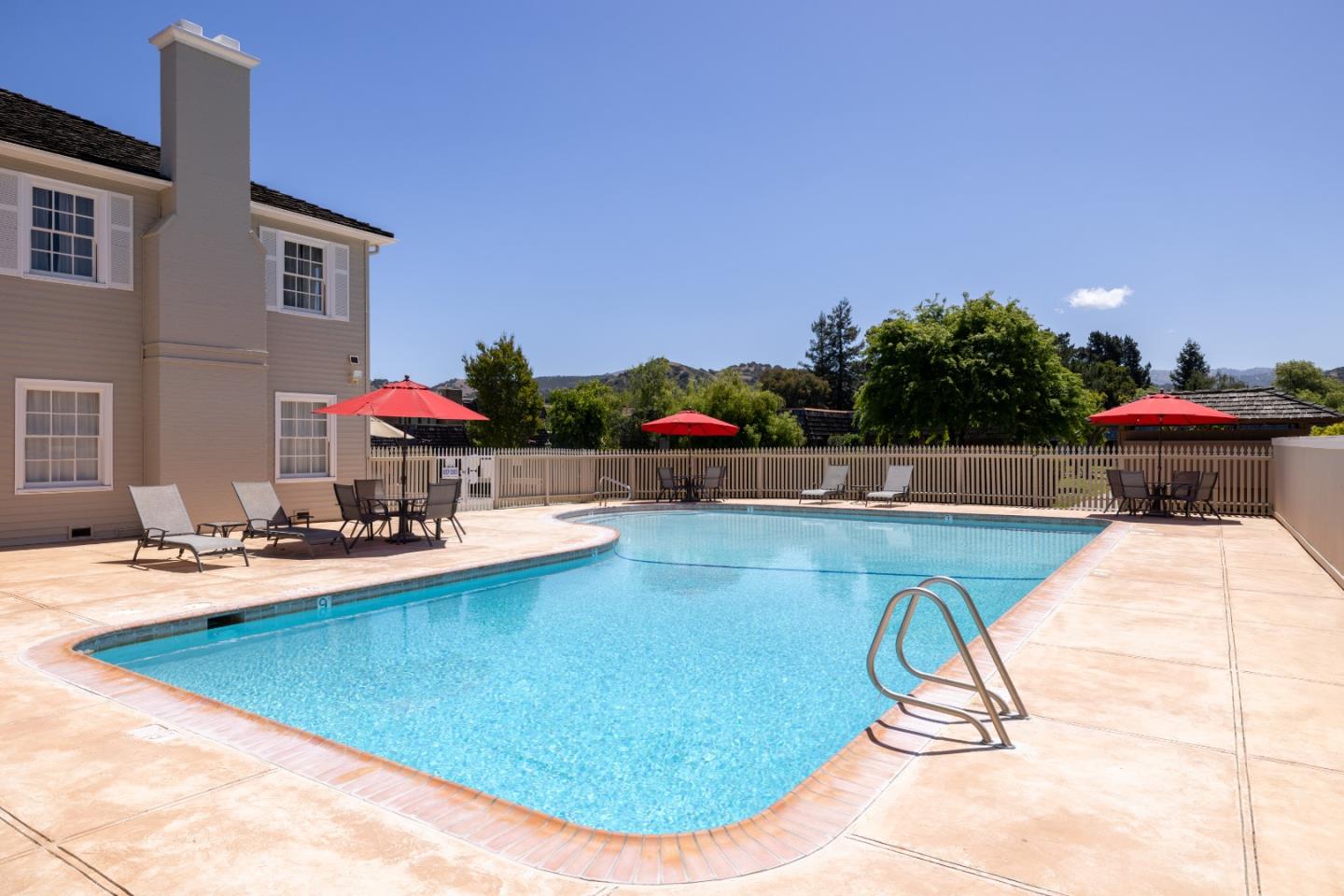 Detail Gallery Image 38 of 45 For 23799 Monterey-Salinas Hwy #35,  Salinas,  CA 93908 - 2 Beds | 2 Baths
