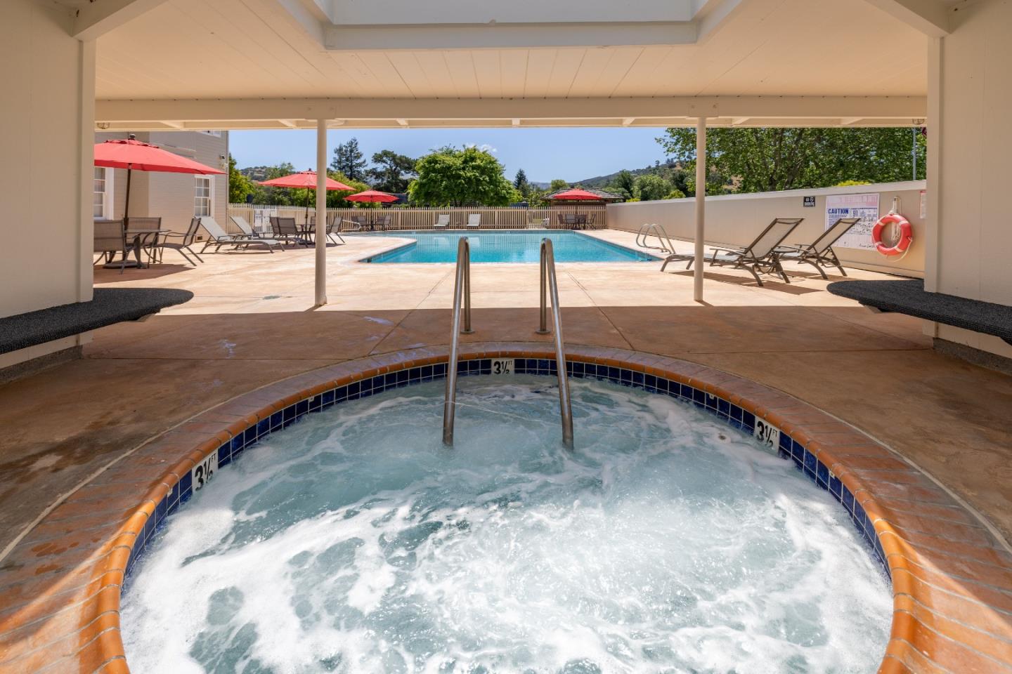 Detail Gallery Image 39 of 45 For 23799 Monterey-Salinas Hwy #35,  Salinas,  CA 93908 - 2 Beds | 2 Baths